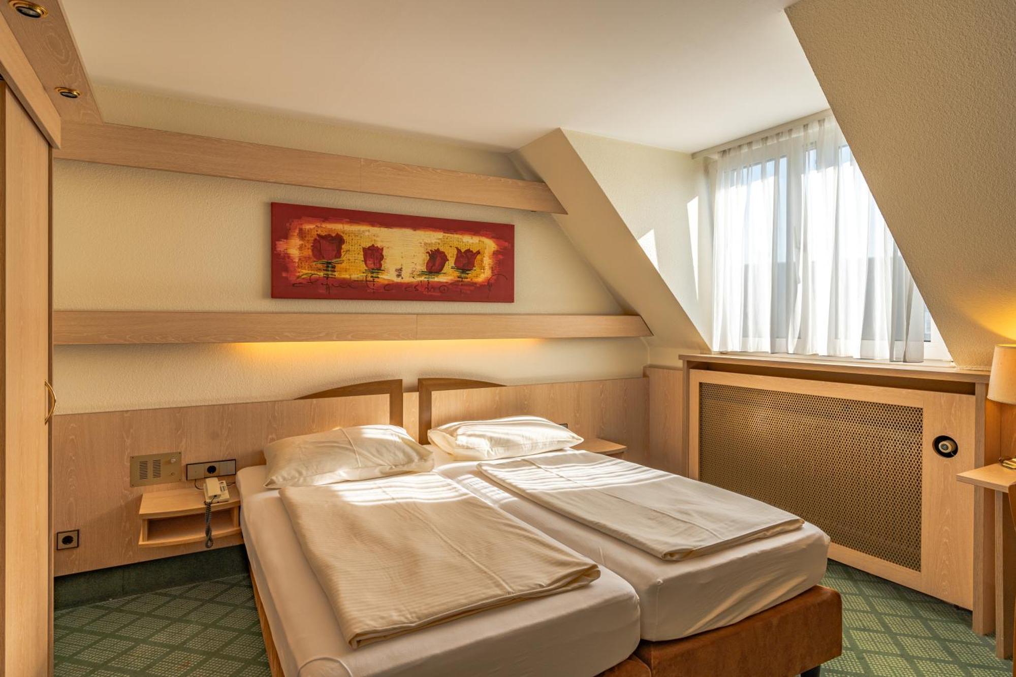 Parkhotel Crombach Rosenheim Zimmer foto